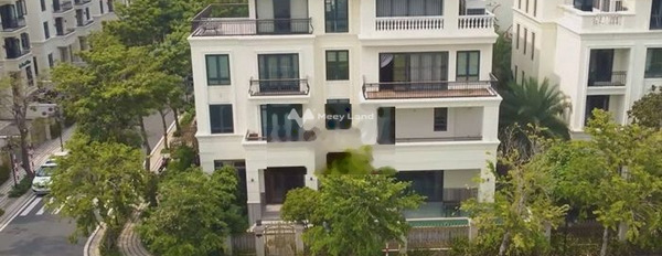 Trong căn này thì gồm 5 phòng ngủ bán nhà bán ngay với giá cơ bản từ 170 tỷ có diện tích chính 225m2 vị trí hấp dẫn nằm ở Tôn Đức Thắng, Hồ Chí Minh-02