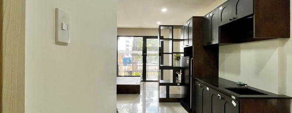 Đầy đủ cho thuê phòng trọ vị trí đặt ở tại Quận 10, Hồ Chí Minh, căn nhà gồm có tất cả 1 phòng ngủ, 1 WC thuận tiện di chuyển-02