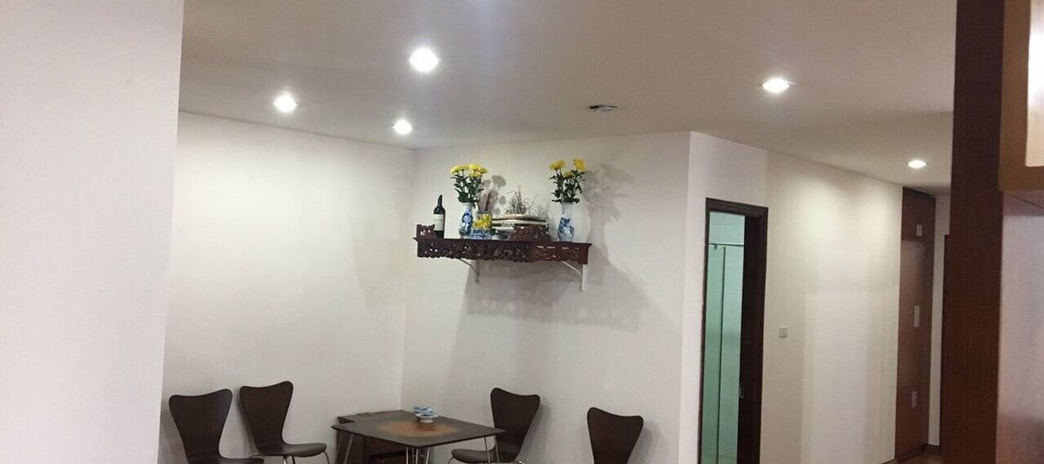 Cho thuê căn hộ 2 phòng ngủ, diện tích 95m2 full nội thất tại NGuyễn Chánh