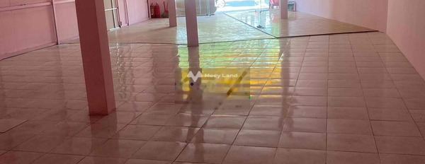 Thiện chí cho thuê mặt bằng có diện tích tiêu chuẩn 110m2 giá thuê bất ngờ chỉ 32 triệu/tháng cực kì sang trọng-02