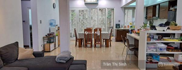 Rất gấp bán liền kề tọa lạc tại Nguyễn Văn Linh, Long Biên căn nhà có nội thất hiện có Full có một diện tích là 170m2 pháp lý nhanh-02