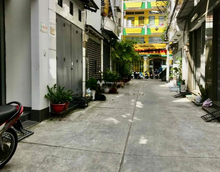 Nhà 4 PN, cho thuê nhà, thuê ngay với giá chính chủ 18 triệu/tháng diện tích rộng 40m2 vị trí thuận lợi tọa lạc tại Nguyễn Ngọc Lộc, Quận 10-01