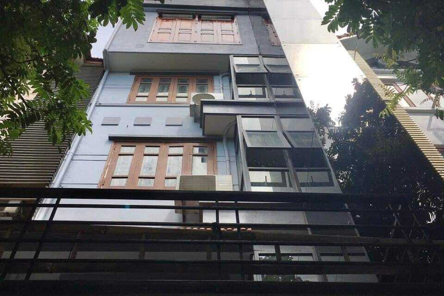 Bán nhà mặt ngõ Hoàng Quốc Việt 70m2, 5 tầng, 6 phòng ngủ ngõ thông 30m ra phố 12 tỷ-01