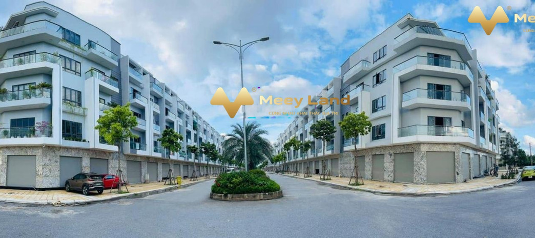 Dự án nằm ngay Him Lam Green Park, bán liền kề vị trí ngay ở Phường Đại Phúc, Tỉnh Bắc Ninh vào ở luôn giá công khai 4 tỷ diện tích chuẩn là 75 m2