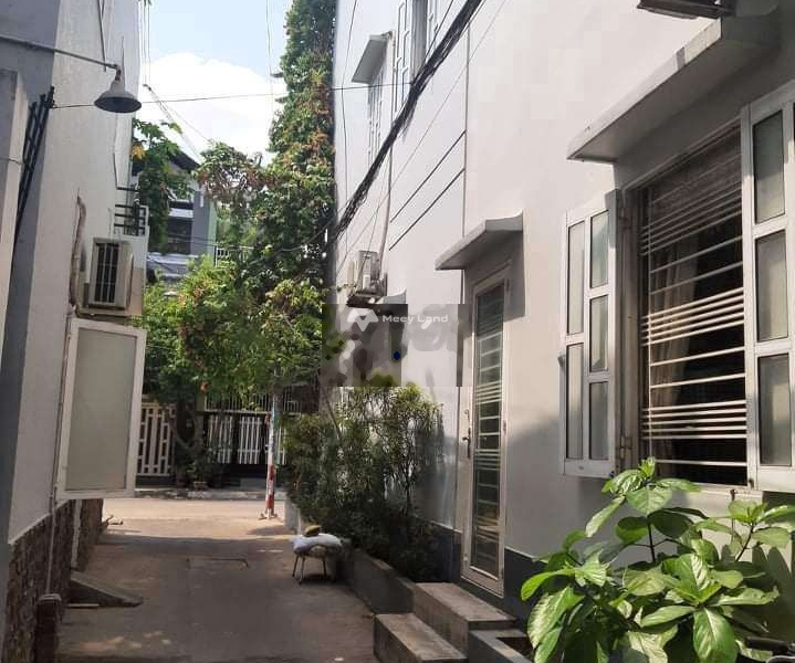Cho thuê nhà với diện tích thực 64m2 vị trí nằm ngay ở Lê Đình Thám, Hồ Chí Minh giá thuê hạt dẻ 9 triệu/tháng, trong nhìn tổng quan gồm 3 PN, 2 WC-01