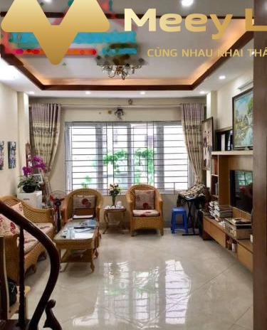Nhà này bao gồm 4 PN bán nhà giá bán cực rẻ từ 5.2 tỷ có diện tích chung 30m2 Bên trong Ba Đình, Hà Nội