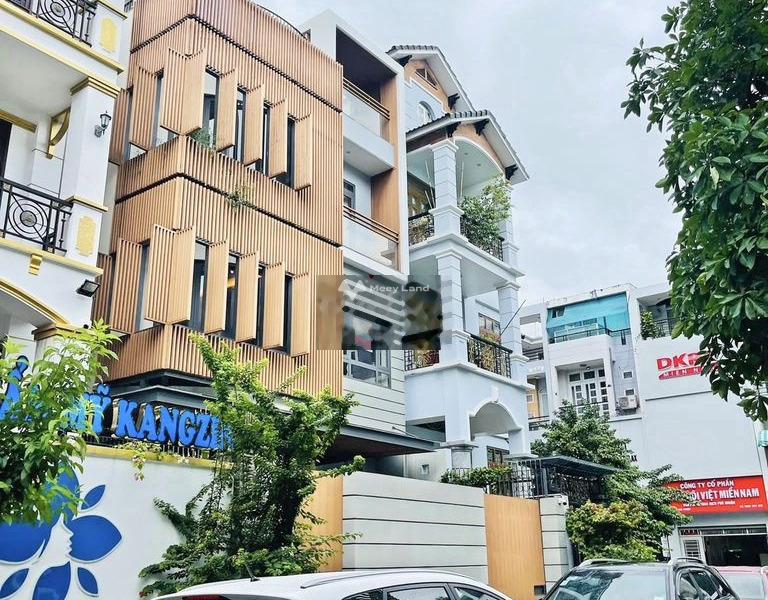 Nhà có 4 phòng ngủ bán nhà ở có diện tích chính 40m2 bán ngay với giá khủng 5.85 tỷ mặt tiền nằm ngay Nguyễn Đình Chiểu, Phú Nhuận-01