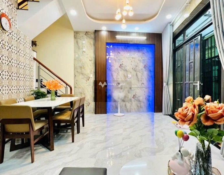 Bán nhà có diện tích rộng 40m2 vị trí hấp dẫn ngay tại Gò Vấp, Hồ Chí Minh bán ngay với giá khoảng 3.8 tỷ tổng quan căn nhà này 3 phòng ngủ, 3 WC-01