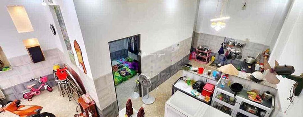 Giá 2.4 tỷ bán nhà diện tích chuẩn 82.7m2 vị trí ở An Cư, Ninh Kiều hướng Đông Nam nhà này bao gồm 3 phòng ngủ, 2 WC hãy nhấc máy gọi ngay-03