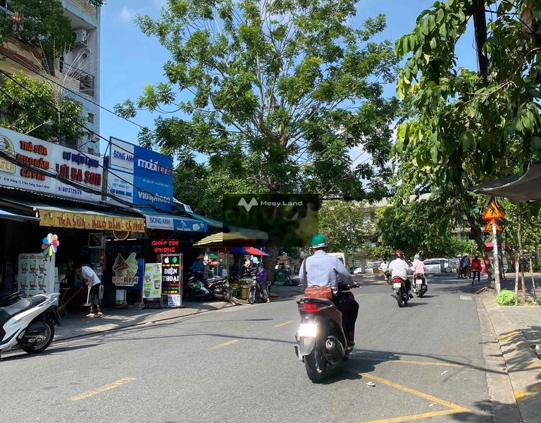 Bắt buộc trả nợ bán nhà mặt tiền nằm ngay tại Đường Số 15, Quận 7 bán ngay với giá tốt 32 tỷ có diện tích rộng 160m2 liên hệ ngay để được tư vấn-01