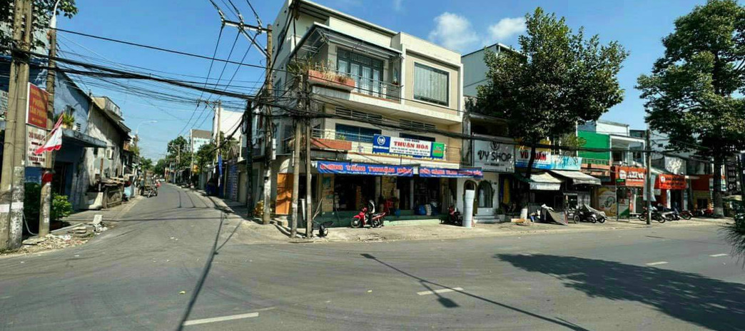 Cần bán đất mặt tiền đường Hồ Hòa, phường Tân Phong, thành phố Biên Hòa