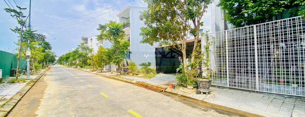 Diện tích 1081m2 bán nhà ở tọa lạc ngay Thủy Dương, Thừa Thiên Huế căn này bao gồm 4 PN 5 WC cảm ơn đã xem tin-02