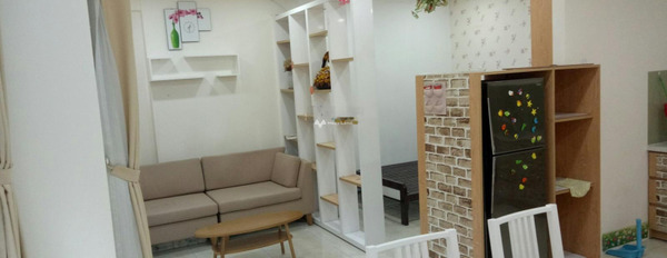 Cho thuê chung cư vị trí đẹp nằm ngay Phường 6, Hồ Chí Minh, tổng quan gồm có 2 phòng ngủ, 2 WC vị trí trung tâm-03