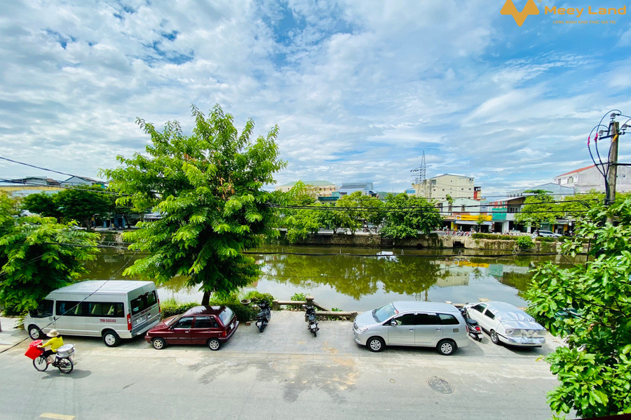 Nhà 2 tầng mặt tiền Phan Đình Phùng, gần Chợ An Cựu, view sông mát mẻ-01