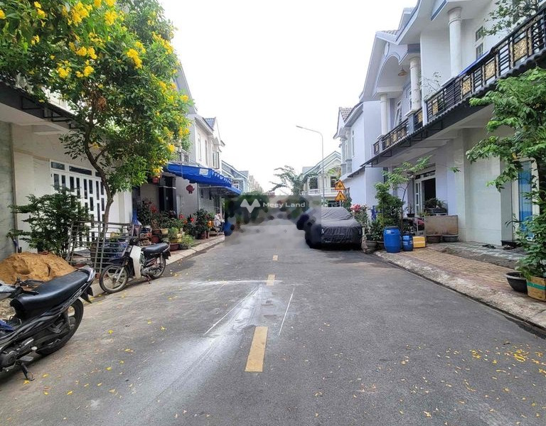 Nhà 3 PN bán nhà ở có diện tích chung là 66m2 bán ngay với giá khởi điểm 3.65 tỷ mặt tiền tọa lạc gần Thuận An, Bình Dương-01