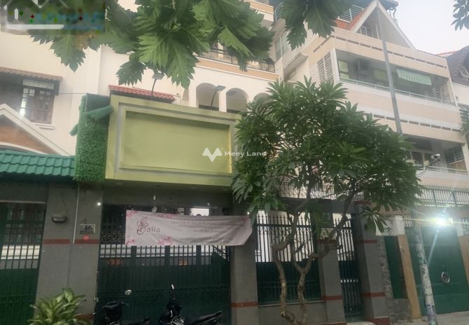 Nhà rộng bao gồm 8 m vị trí ngay Tân Phú, Hồ Chí Minh cho thuê biệt thự thuê ngay với giá gốc chỉ 28 triệu/tháng, nhà này gồm 5 PN