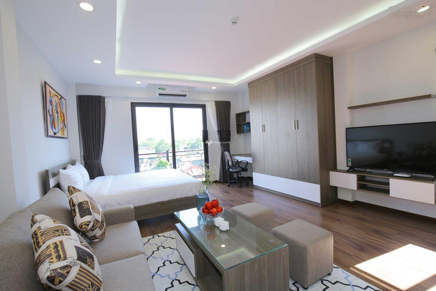 Đầy đủ, cho thuê căn hộ có diện tích tiêu chuẩn 55m2 vị trí mặt tiền nằm trên Đào Tấn, Cống Vị thuê ngay với giá gốc chỉ 17 triệu/tháng-01