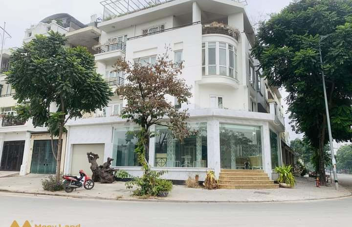 Cần bán iệt thự Villa. Huyndai, Hà Đông, 180m2, mặt tiền 10m, nhỉnh 20 tỷ