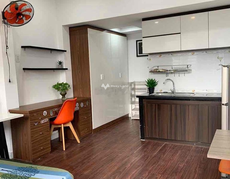 Cho thuê căn hộ vị trí đặt tọa lạc ngay ở Cô Giang, Quận 1, thuê ngay với giá thỏa thuận từ 5.9 triệu/tháng với diện tích thực 30m2-01