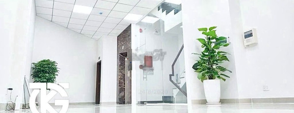 Giá thuê siêu ưu đãi 95 triệu/tháng cho thuê sàn văn phòng vị trí đẹp nằm trên Tân Định, Quận 1 có diện tích chuẩn 120m2-03