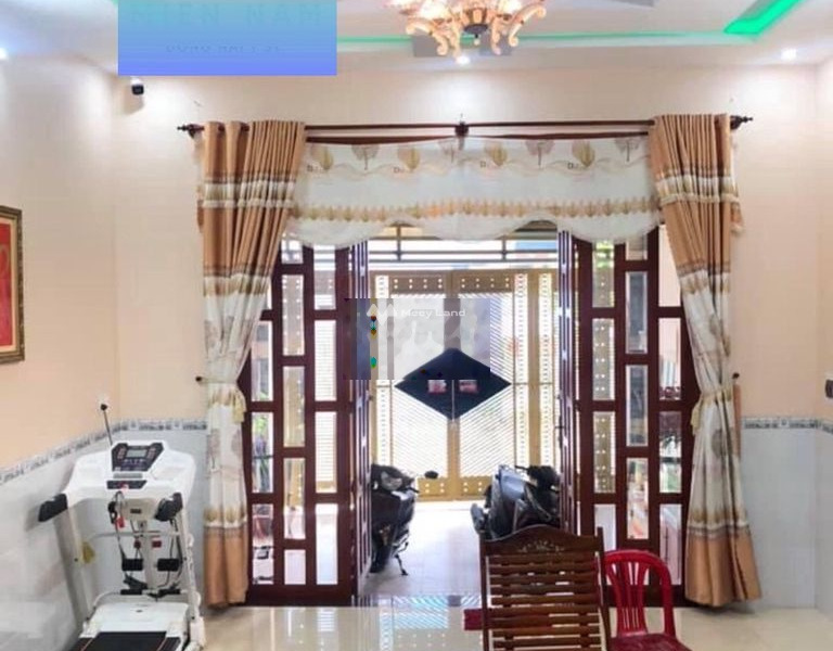 Cho thuê nhà vị trí đặt tọa lạc gần Biên Hòa, Đồng Nai, thuê ngay với giá từ 7 triệu/tháng có diện tích rộng 90m2, trong nhà này thì có 3 phòng ngủ-01