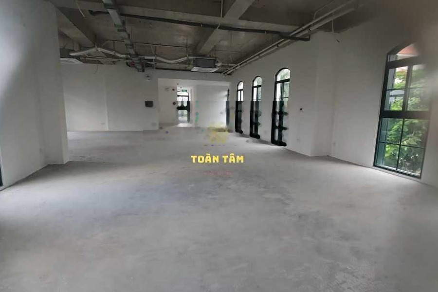 Cho thuê tòa nhà siêu đẹp Thảo Điền Quận 2 DTD 1000m2 -01