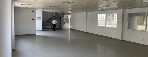 Cho thuê kho xưởng KCN Long Hậu DT 1168m2 có 200m2 văn phòng 3 toilet, điện 3 pha, xưởng riêng PCCC -03