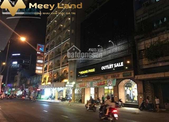 Bán nhà mặt tiền nằm ngay Tân Định, Hồ Chí Minh, diện tích 30m2