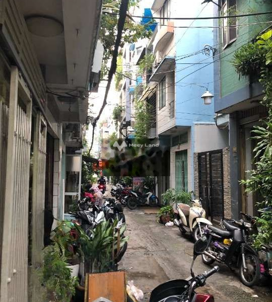 Có diện tích tổng 40m2, cho thuê nhà ở vị trí đặt vị trí ở Quận 5, Hồ Chí Minh, nhà gồm 3 phòng ngủ, 3 WC tin chính chủ-01