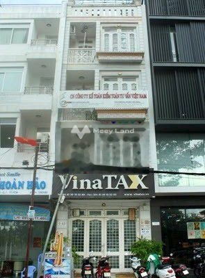 Nhà gồm 6 PN cho thuê nhà ở diện tích tổng 116m2 thuê ngay với giá rẻ chỉ 27 triệu/tháng vị trí thuận lợi tọa lạc ngay ở Phan Đăng Lưu, Phú Nhuận-01