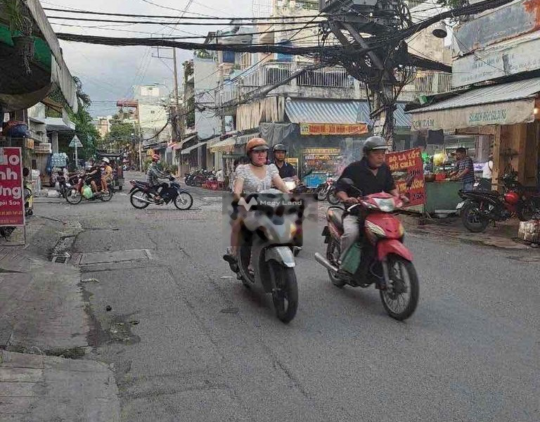 Bán nhà vị trí đẹp ngay tại Trường Chinh, Kon Tum. Diện tích 140m2-01