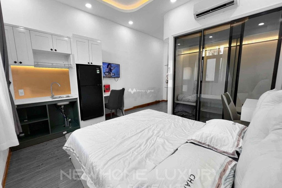 Căn hộ bao gồm có 1 phòng ngủ, cho thuê căn hộ vị trí đẹp nằm ngay Hoàng Diệu, Hồ Chí Minh, 1 WC pháp lý nhanh-01