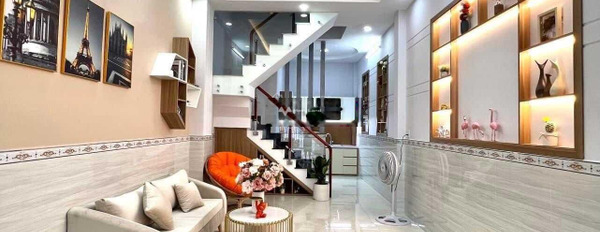 Nhà bao gồm có 4 phòng ngủ bán nhà bán ngay với giá cực rẻ 4.2 tỷ diện tích gồm 38m2 vị trí đặt tọa lạc ngay tại Nguyễn Văn Công, Phường 3-03