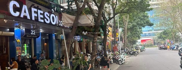 Trong nhà này có tổng 6 PN, bán nhà ở có diện tích 52m2 bán ngay với giá giao lưu 31.8 tỷ ngay Nhân Chính, Thanh Xuân-03