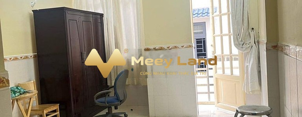 Cho thuê phòng trọ vị trí thuận tiện Nguyễn Công Hoan, Phú Nhuận. Diện tích 24m2, giá 3,8 triệu/tháng-03