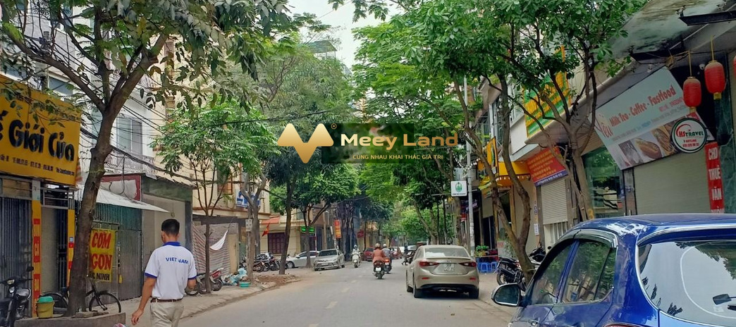 Bán nhà vị trí mặt tiền tại Phường Mai Dịch, Hà Nội bán ngay với giá vô cùng rẻ chỉ 10.5 tỷ diện tích gồm 50 m2