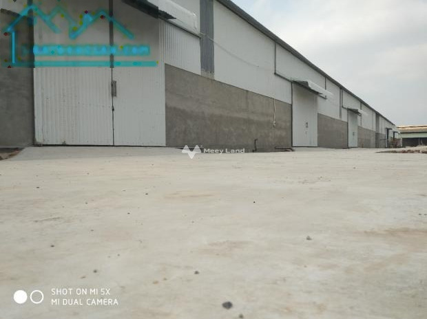 Vị trí thuận lợi tọa lạc ngay trên Tỉnh Lộ 179, Văn Giang cho thuê kho bãi 550m2 thuê ngay với giá mong muốn 41.25 triệu/tháng nội thất hiện đại