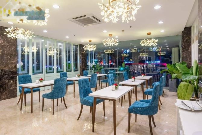 Do cần gấp tiền cần bán Khách sạn với diện tích là 240m2 vị trí đẹp ngay Hải Châu, Đà Nẵng bán ngay với giá siêu mềm từ 72 tỷ giao thông đông đúc-01