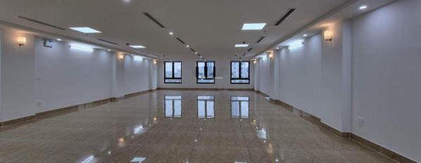 Bán nhà bán ngay với giá ngạc nhiên 150 tỷ diện tích khoảng 230m2 vị trí thuận lợi tọa lạc ngay trên Võ Chí Công, Nghĩa Đô-02