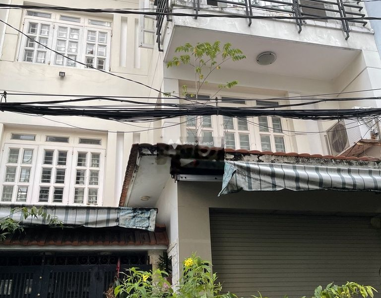 Vị trí mặt tiền tọa lạc gần Phường 7, Hồ Chí Minh bán nhà bán ngay với giá cực mềm 8.2 tỷ tổng quan bên trong nhà 4 phòng ngủ-01