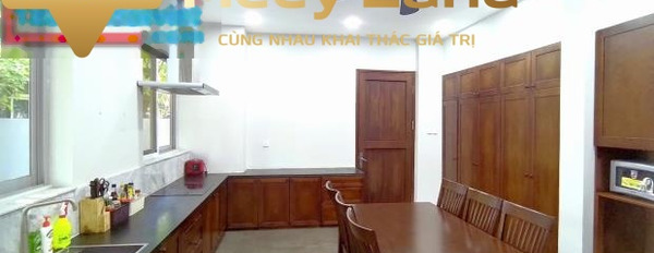 Bán biệt thự vị trí ngay trung tâm Đường D1, Hồ Chí Minh, hướng Bắc-03