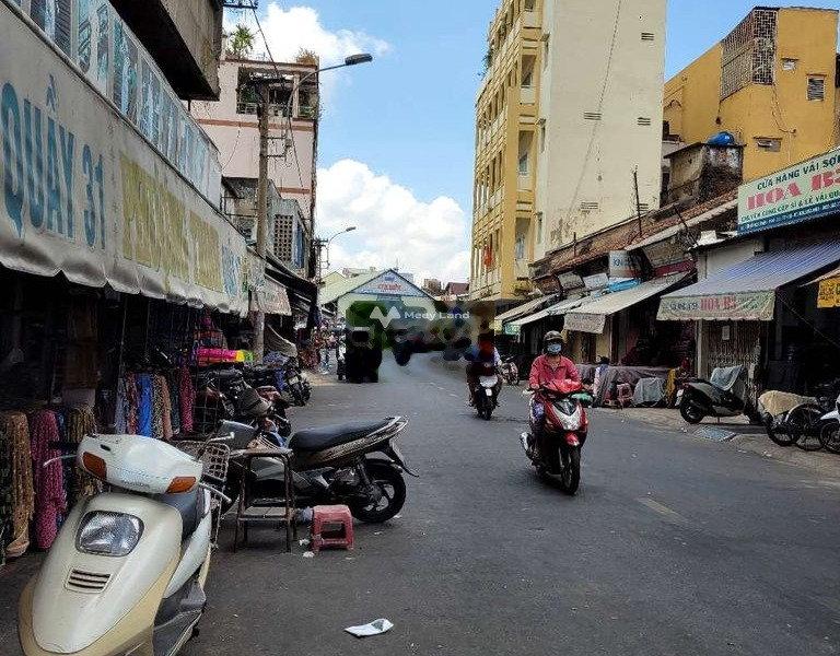 Bán căn hộ vị trí mặt tiền ngay ở Trần Hưng Đạo B, Hồ Chí Minh diện tích rộng rãi 105m2 tổng quan bên trong căn hộ Nội thất đầy đủ-01