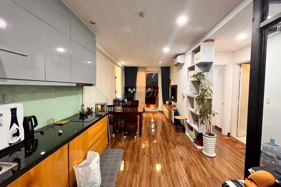 Cho thuê chung cư mặt tiền nằm tại Phổ Quang, Hồ Chí Minh, tổng quan ở trong căn hộ gồm 2 PN, 1 WC thuận tiện di chuyển-01