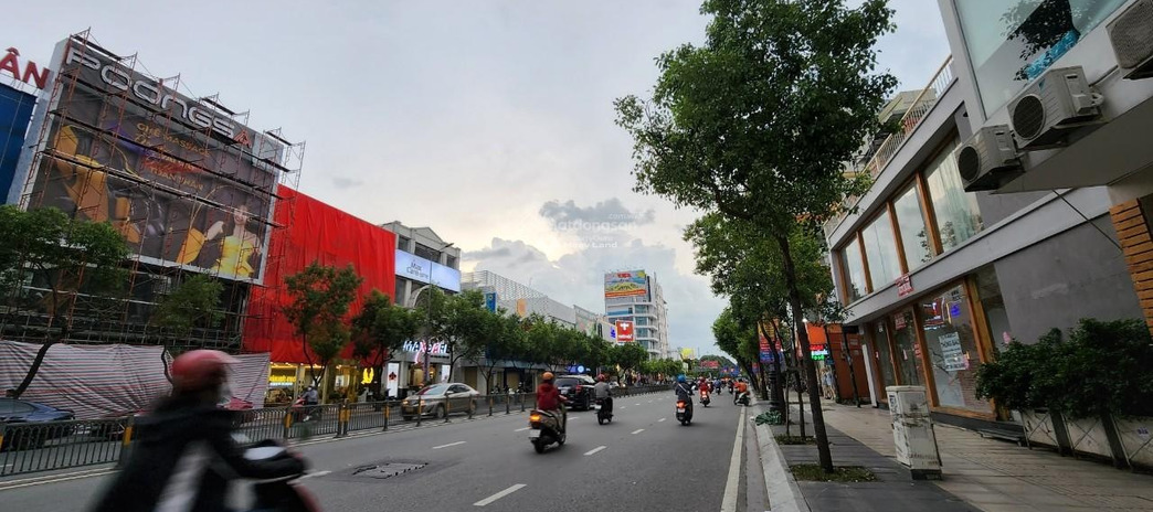 Giá bán 25.5 tỷ bán nhà có diện tích gồm 99m2 vị trí đẹp tọa lạc ngay Phường 8, Hồ Chí Minh khách có thiện chí liên hệ ngay.