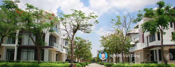Bán biệt thự vị trí thuận lợi ngay Phú Hữu, Quận 9. Diện tích 166m2, giá 25 tỷ-02
