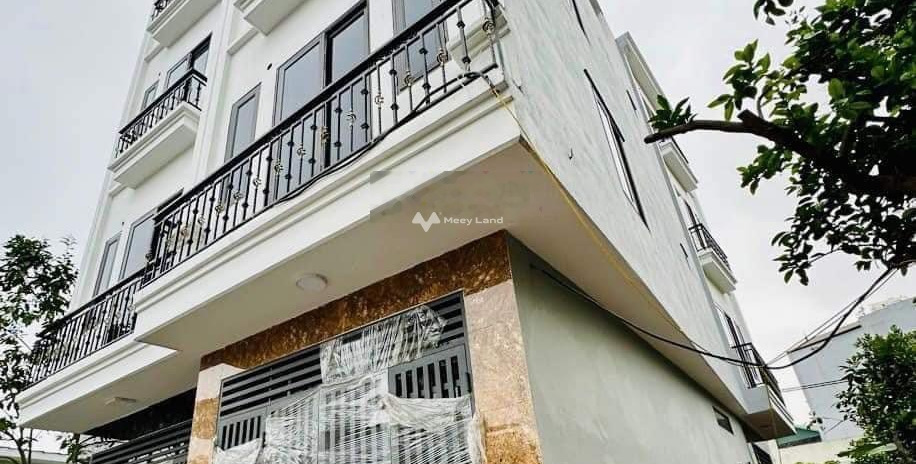 Nhà có 3 phòng ngủ bán nhà ở diện tích gồm 32m2 bán ngay với giá giao động 2.55 tỷ vị trí đặt ngay tại Tả Thanh Oai, Hà Nội