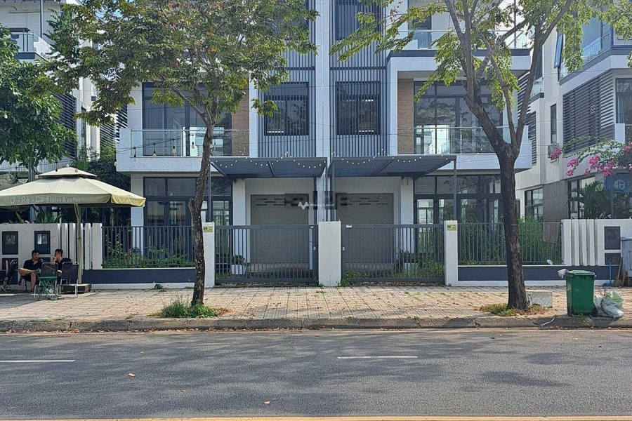 Bán biệt thự có diện tích chung 168m2 bán ngay với giá khởi điểm 9.5 tỷ vị trí thuận lợi ngay tại Nguyễn Duy Trinh, Trường Thạnh, hướng Bắc-01