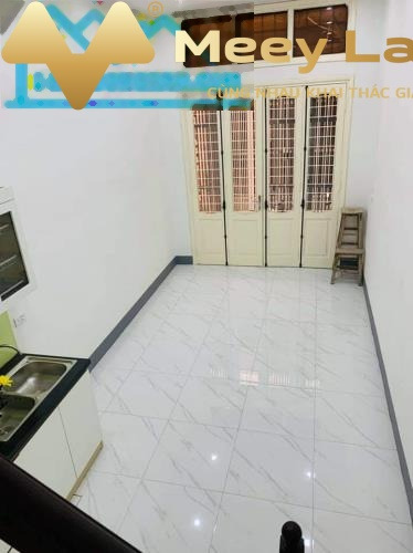 Cần bán nhà ở vị trí đặt ngay Quận Thanh Xuân, Hà Nội giá bán thực tế chỉ 2 tỷ có dt chung 25 m2 trong nhà này có 3 phòng ngủ tin chính chủ-01