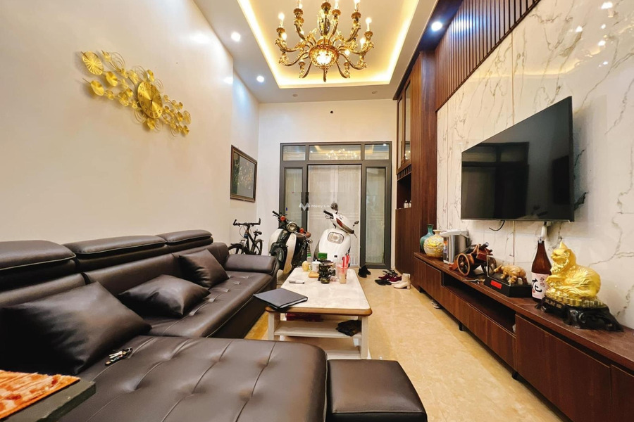 Cần bán nhà ở vị trí đặt tại trung tâm Thanh Xuân, Hà Nội giá bán bàn giao 6.5 tỷ diện tích rộng 40m2 tổng quan căn này gồm 3 PN liên hệ chính chủ.-01