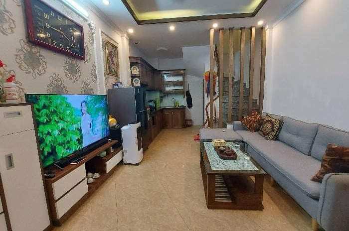 Cần bán nhà riêng quận Hoàng Mai thành phố Hà Nội, giá 800 triệu